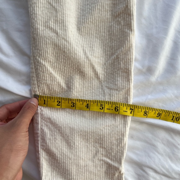 H&M Men’s Corduroy Off White Trousers Pants Pleated Size 31 X 29 - Picture 8 of 9